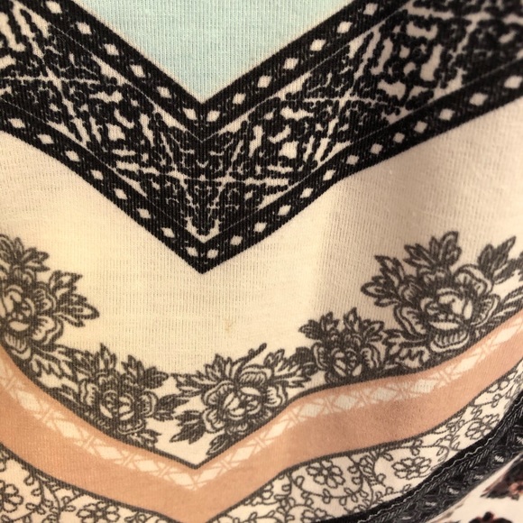 Vanity XL chevron tank top - Picture 4 of 7